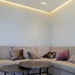 Beachfront Apartments- Horizon