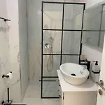 Beachfront Apartments- Horizon *