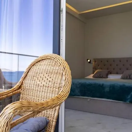 شقة Beachfront ساراندا