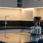 Beachfront Apartments- Horizon *