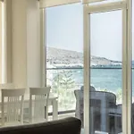 Beachfront Apartments- Horizon *