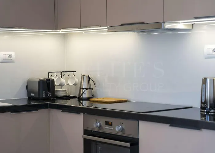 Beachfront Apartments- Horizon * Sarandë