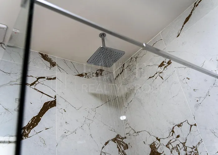 Beachfront Apartments- Horizon * Sarandë