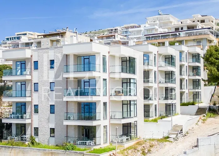 Beachfront Apartments- Horizon * Sarandë