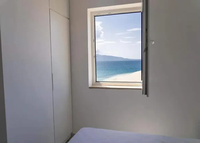 Beachfront Apartments- Horizon Sarandë