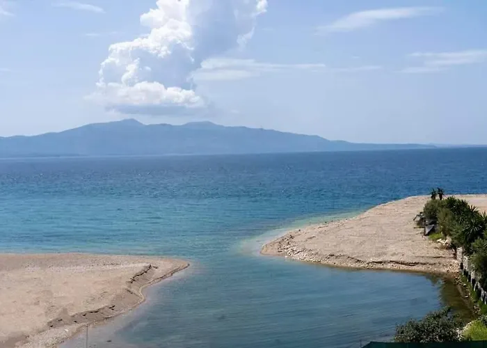 Beachfront Apartments- Horizon 公寓 *