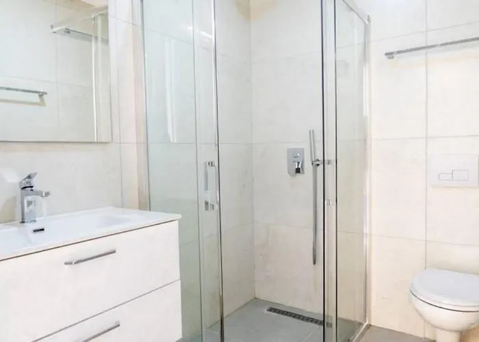 Beachfront Apartments- Horizon *